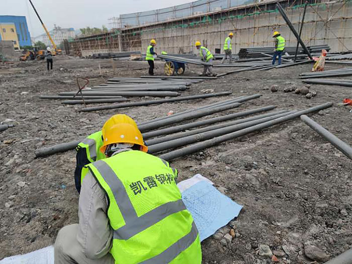 赤峰螺栓球网架结构